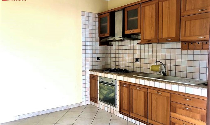 /public/fotoimmobili/004-32b7af0c-55f1-48e8-a7f8-c9c2c49c9818.jpg.ashx?width=670&height=400&mode=crop