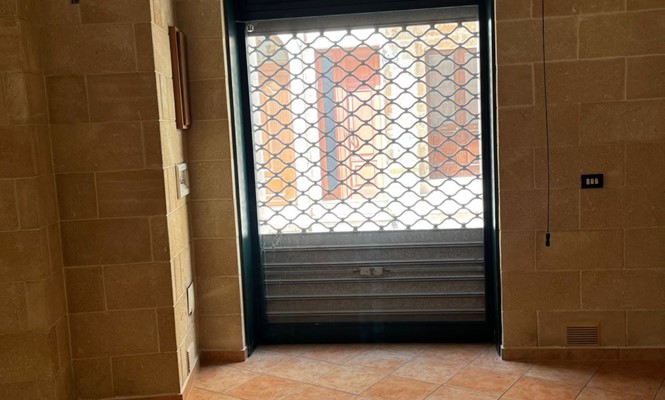 Villa con Ampio Giardino