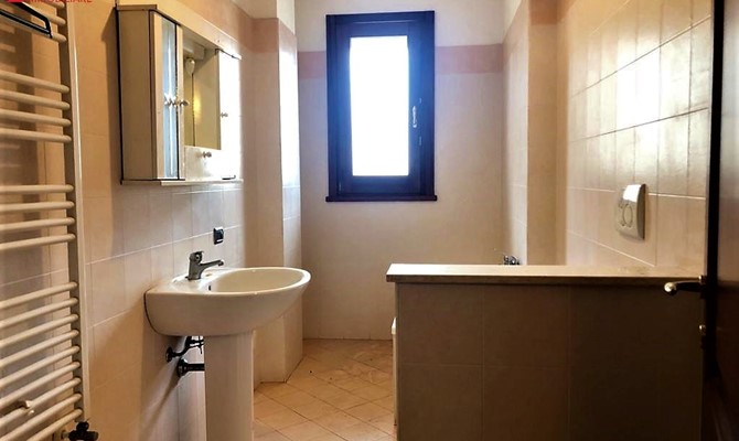 /public/fotoimmobili/014-711ca1b1-e42d-43ae-b545-b36adb51c5dc.jpg.ashx?width=670&height=400&mode=crop