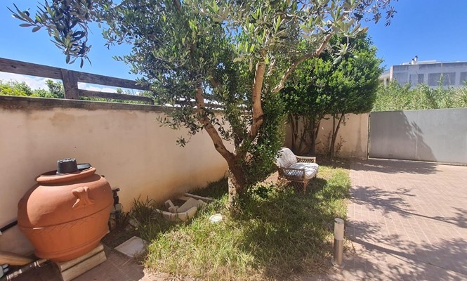 Appartamento in Vendita a Lecce - via  Antonio dell&# 39 - Leuca