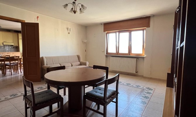 /public/fotoimmobili/1353447-b849ohe.jpeg.ashx?width=670&height=400&mode=crop