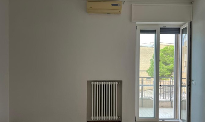 /public/fotoimmobili/1355589-x412ua.jpg.ashx?width=670&height=400&mode=crop