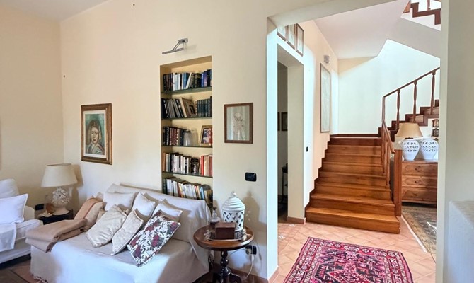 /public/fotoimmobili/1374678-uejai18ils.jpeg.ashx?width=670&height=400&mode=crop