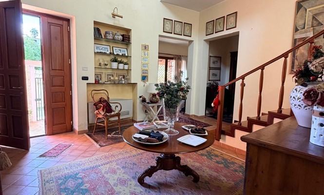 Casale in Vendita a Miggiano - via  Provinciale