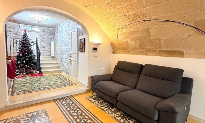 Casale in Vendita a Miggiano - via  Provinciale