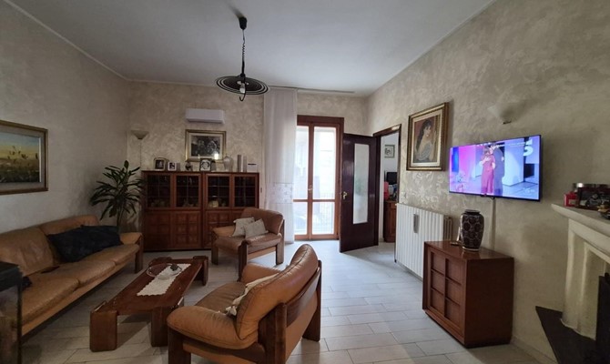 /public/fotoimmobili/1389886-vl9b82ezx.jpg.ashx?width=670&height=400&mode=crop