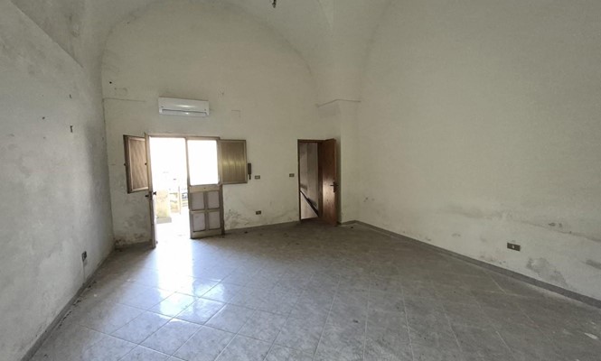 Appartamento in Vendita a Lecce - pzta  San Giovanni dei Fiorentini - Centro Storico