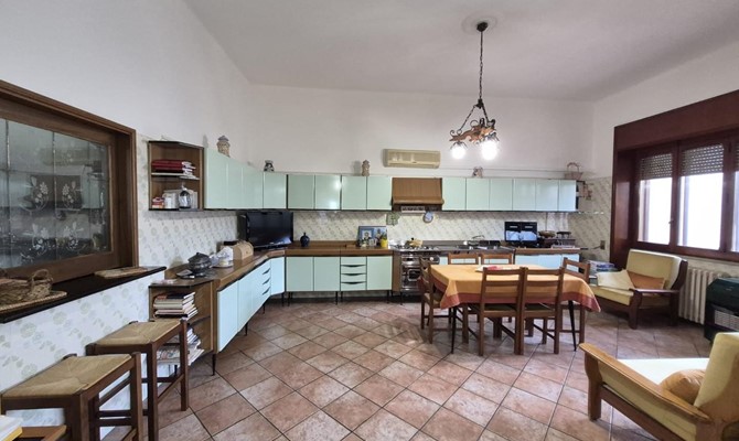 /public/fotoimmobili/1394713-444v4v71ray.jpg.ashx?width=670&height=400&mode=crop