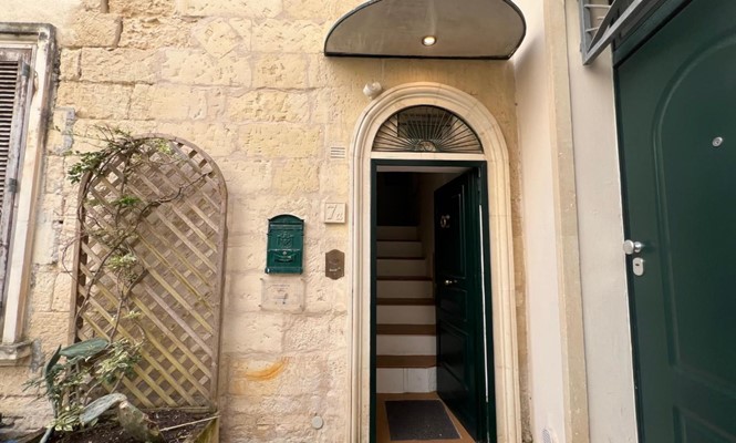 Stabile/palazzo in Vendita a Copertino -  Storico