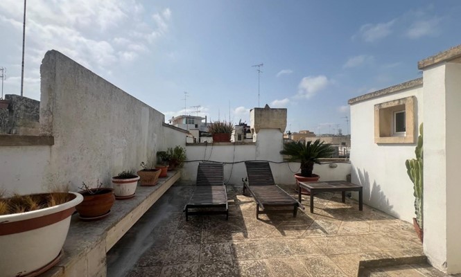 Stabile/palazzo in Vendita a Copertino -  Storico