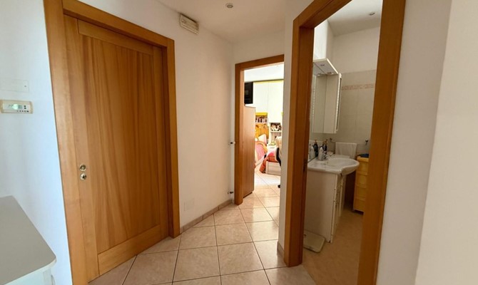 /public/fotoimmobili/1406526-legbjm70zw4.jpg.ashx?width=670&height=400&mode=crop