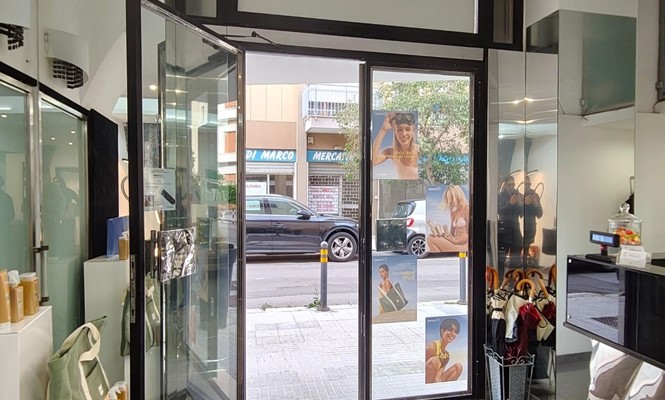 Pub in Vendita a Lequile - via Osanna