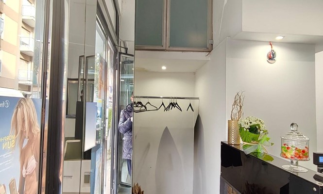 Pub in Vendita a Lequile - via Osanna