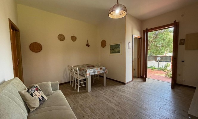 Appartamento in Vendita a Leverano - via Geremia Re