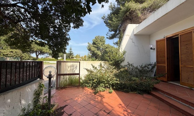 Appartamento in Vendita a Leverano - via Geremia Re