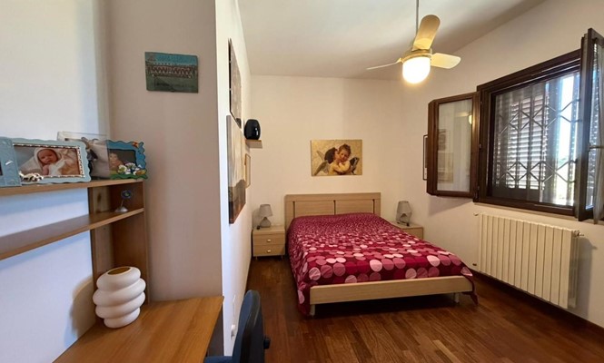 Ufficio in Vendita a Campi Salentina - via Pacinotti, Campi Salentina
