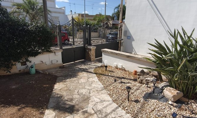 /public/fotoimmobili/1445338-mx889.jpg.ashx?width=670&height=400&mode=crop