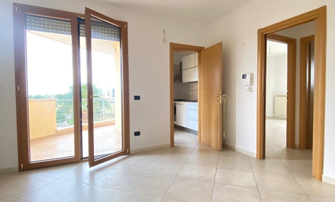 Magazzino in Vendita a Lecce - via Forlanini