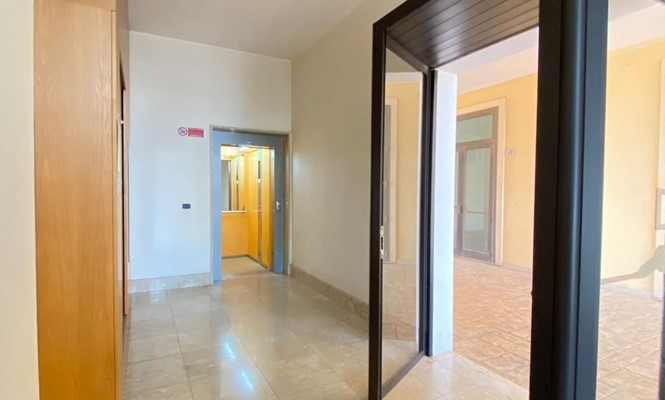 Magazzino in Vendita a Lecce - via Forlanini