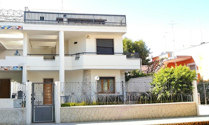 /public/immobili/1354480-ario70bfd.jpg.ashx?width=670&height=400&mode=crop